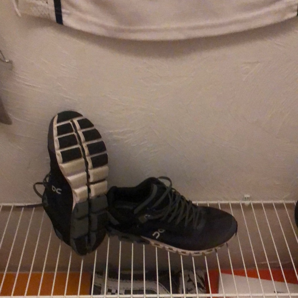 New on cloud running shoes